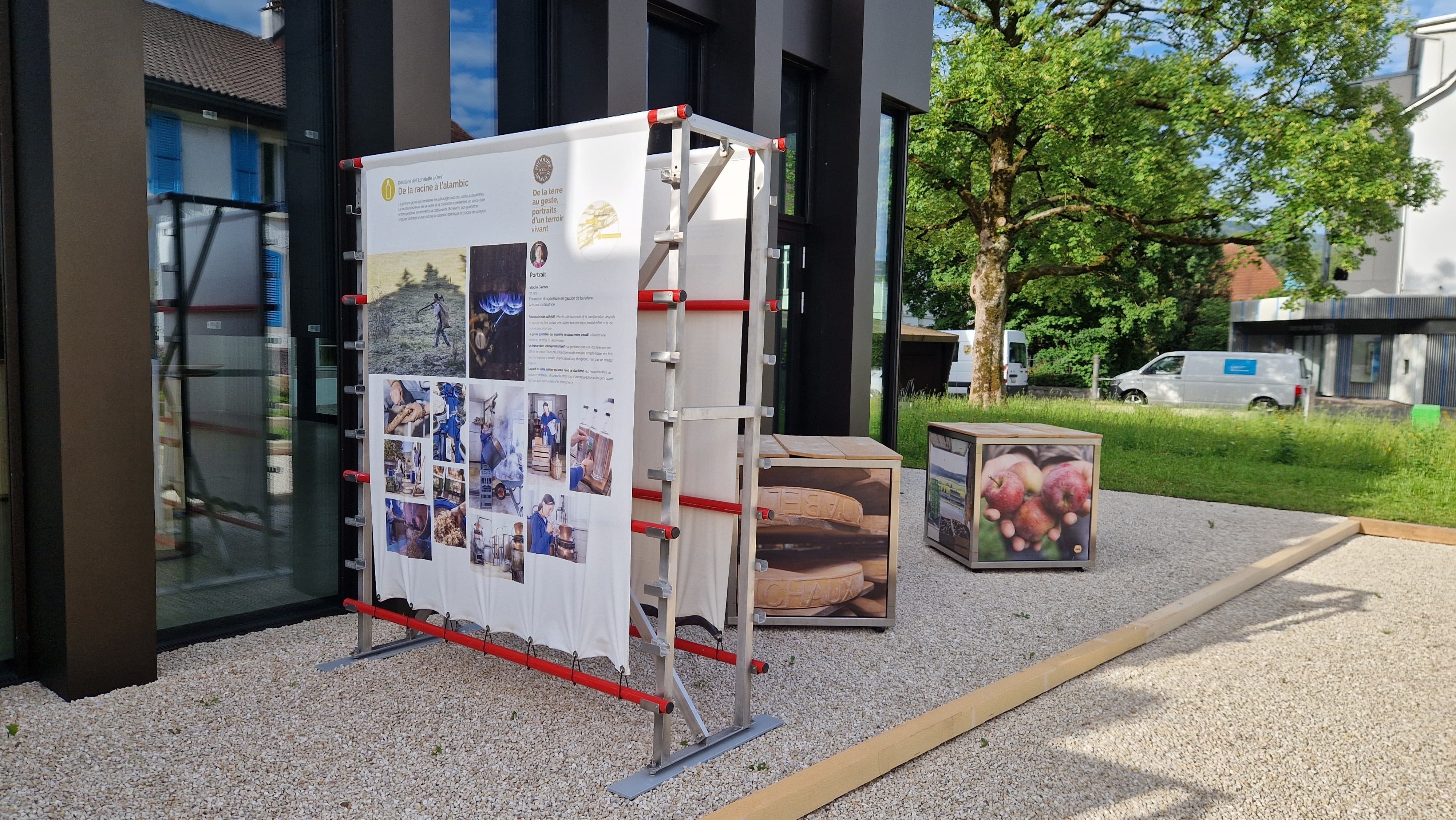 Ausstellung «Aus dem Boden geschaffen – Bilder einer lebendigen Landwirtschaft» jetzt in La Couronne